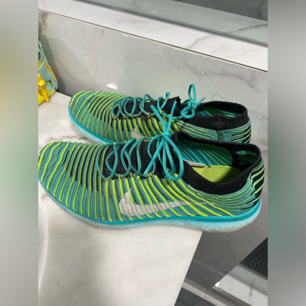 Nike running size 9